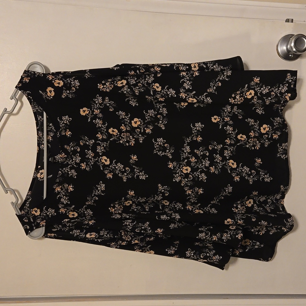 Mossimo cold shoulder print blouse